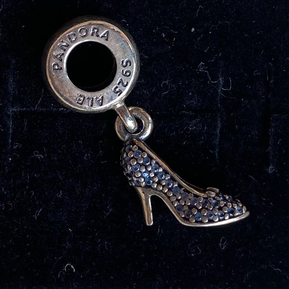 Pandora Disney - Cinderella’s Slipper Charm - Picture 6 of 6